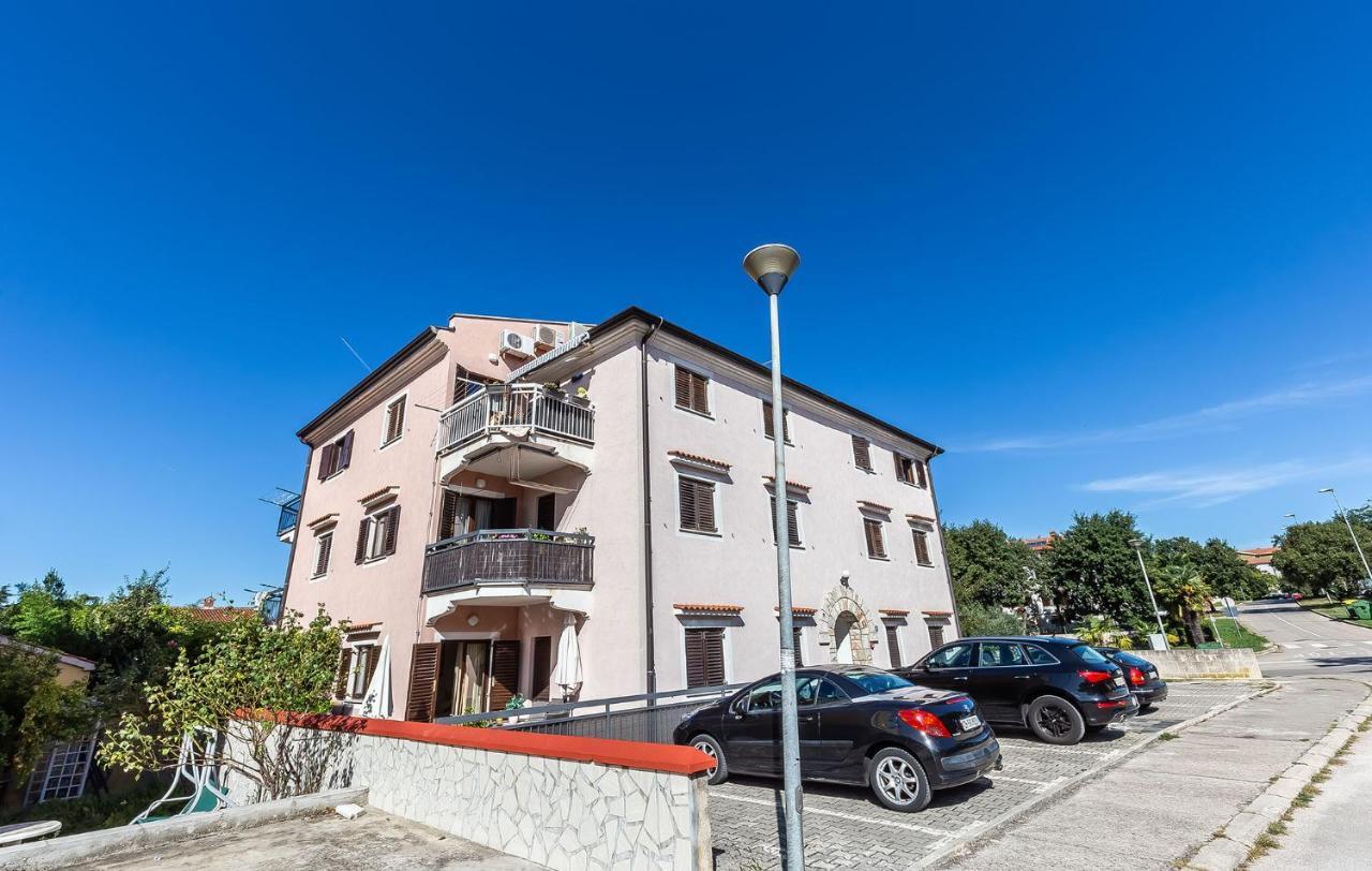 Medak Apartment Porec Exterior photo